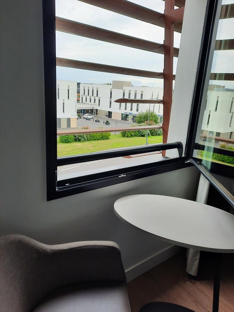 Ibis Styles Rennes Cesson Hotel Exterior photo